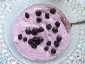 Rezeptbild: Quark mit Aronia Konfitüre