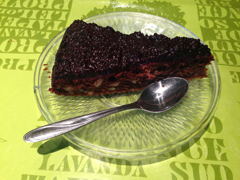 Aronia Nusskuchen mit Karotten